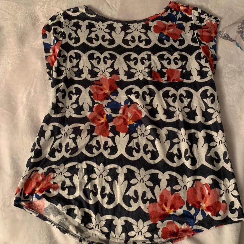 Flowing floral tee by Anne Taylor Loft